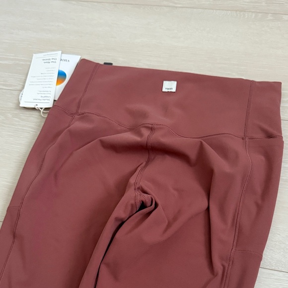 Vuori Studio Pocket Legging in Rosewood - Picture 9 of 9